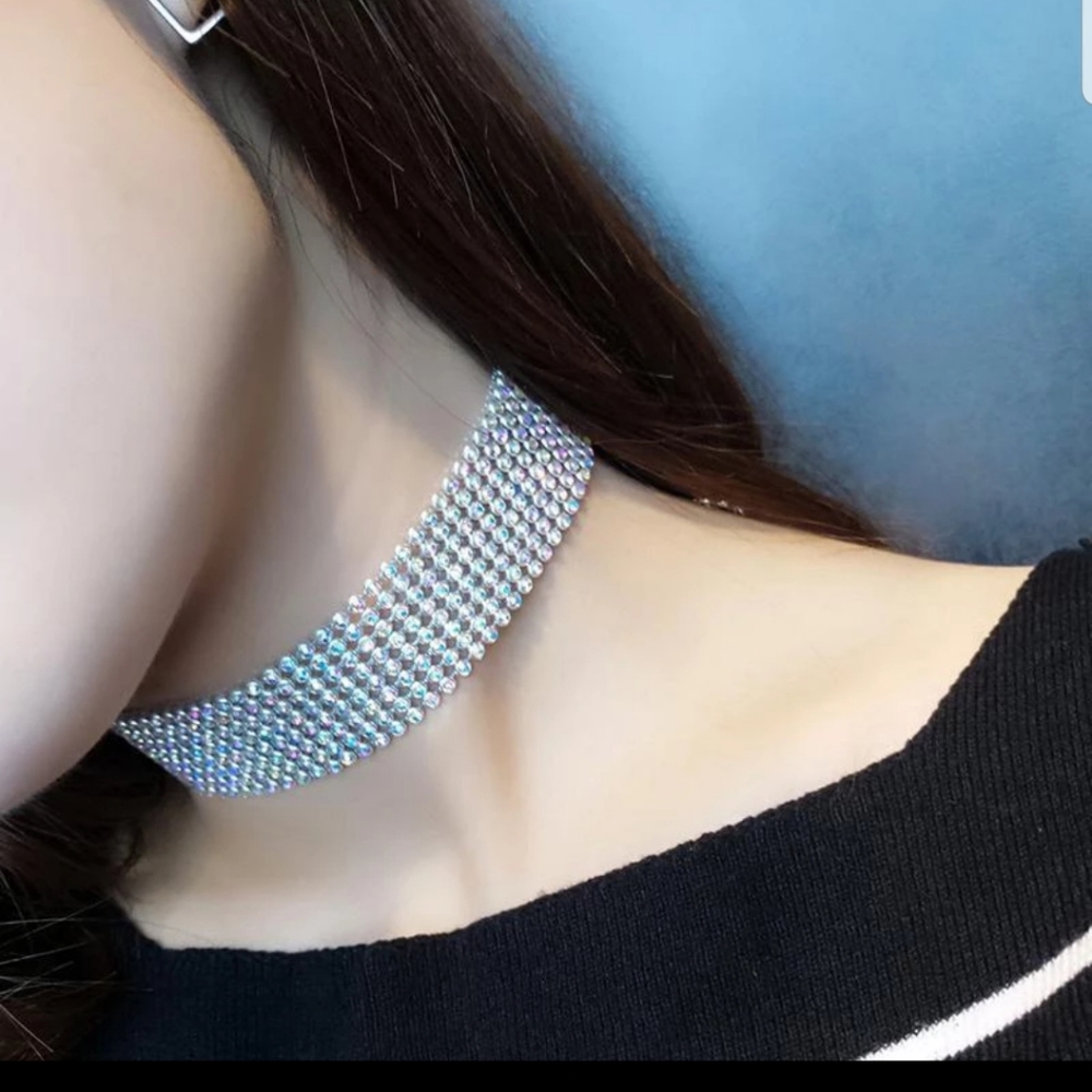 NEw CRYSTAL RHINESTONE CHOKER NECKLACE - Picture 3 of 3